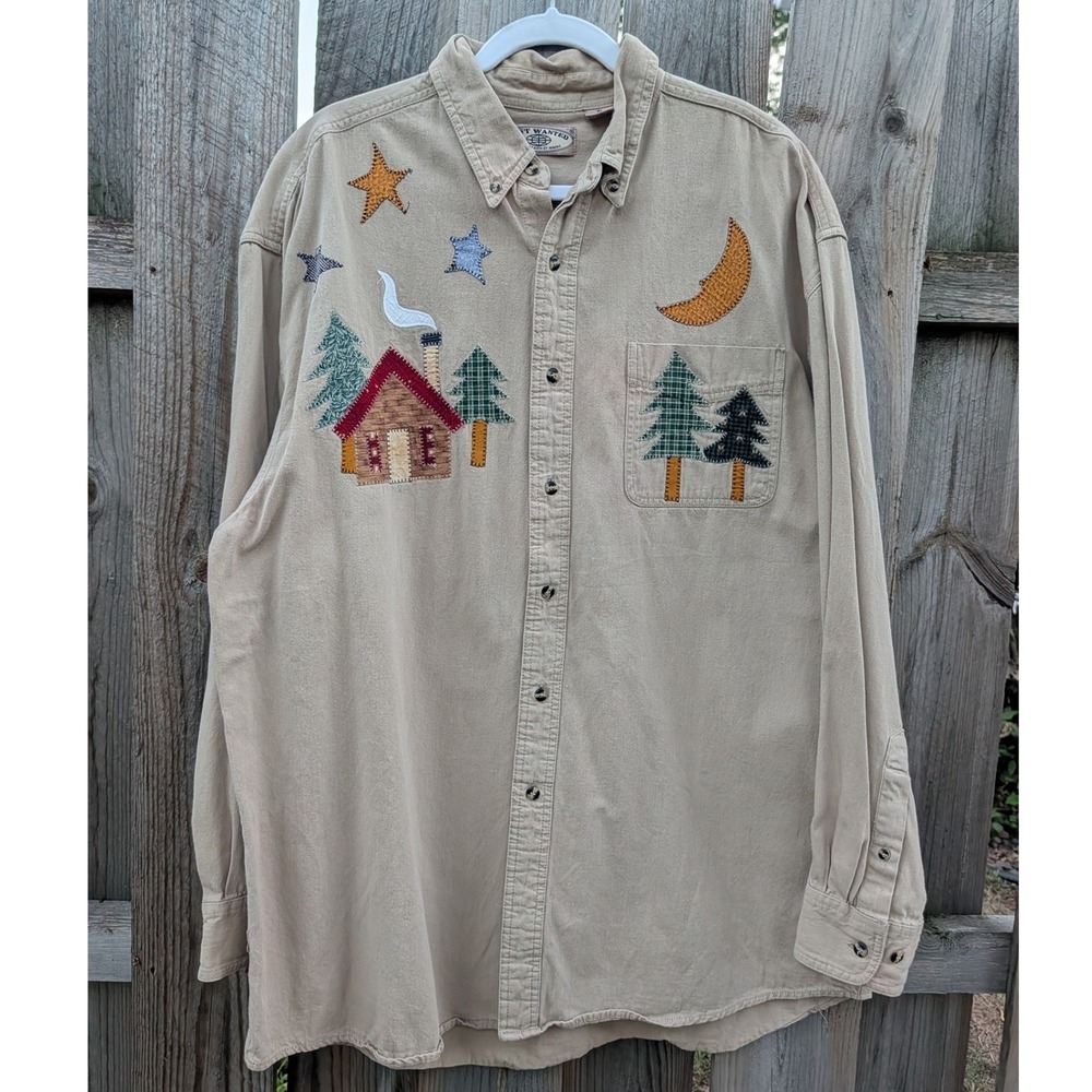Mens Most Wanted Tan Button Down Shirt XL Excellent Cabin Moon Stars Embroidered